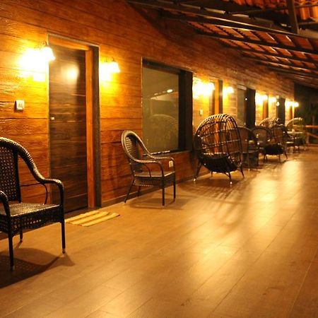 Shangri La Jungle Village Molem Екстериор снимка
