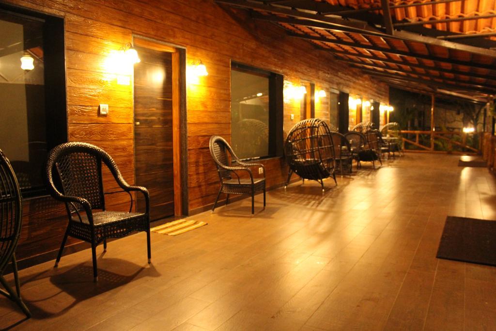 Shangri La Jungle Village Molem Екстериор снимка